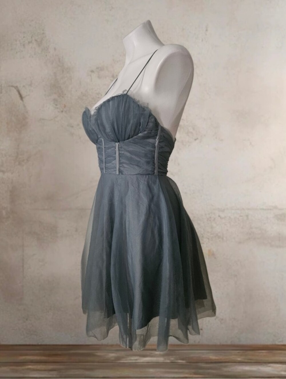 Selfie Leslie Hoco (SMITTEN SWEETHEART NECKLINE CHIFFON MINI PARTY DRESS Size M - Picture 5 of 7